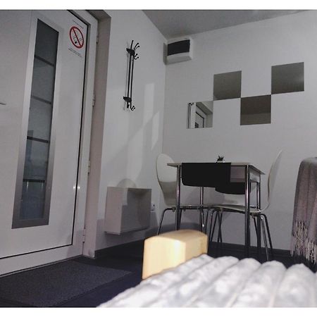 Apartmani Domo Sd Σμεντέρεβο Εξωτερικό φωτογραφία