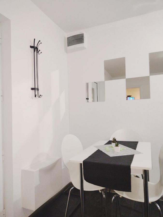 Apartmani Domo Sd Σμεντέρεβο Εξωτερικό φωτογραφία
