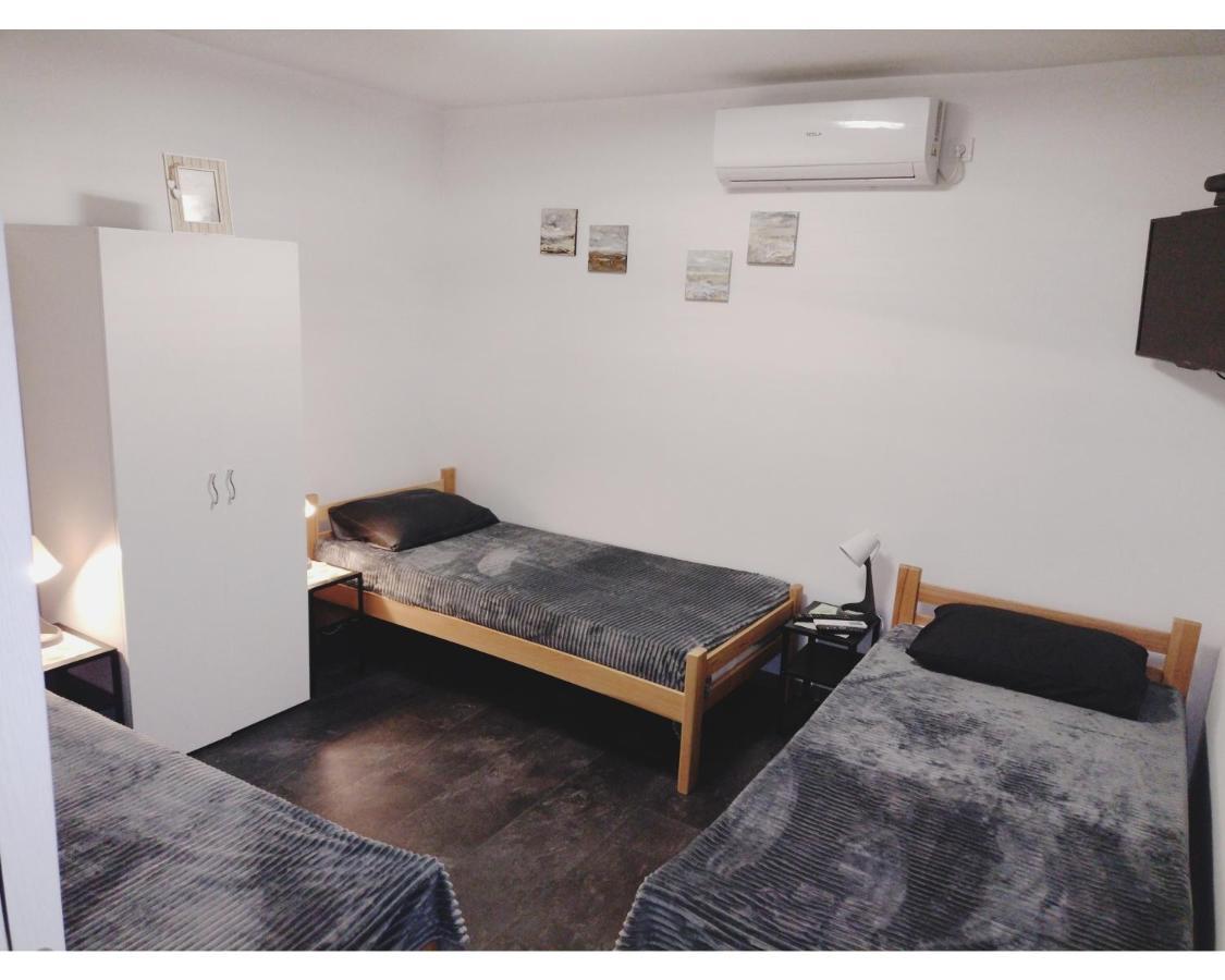 Apartmani Domo Sd Σμεντέρεβο Εξωτερικό φωτογραφία